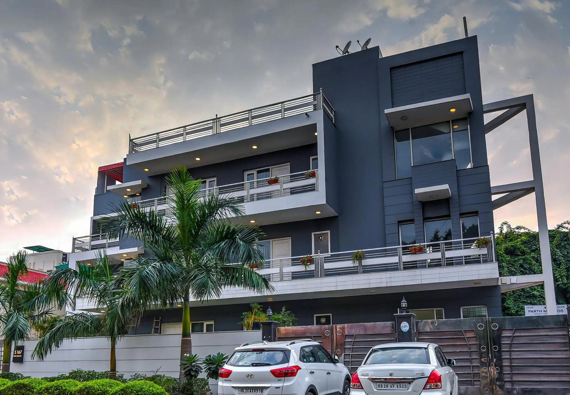 Super Townhouse 003 Sohna Road Near Omaxe Gurgaon Mall Exterior photo